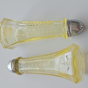 Vintage "Princess" Pattern Salt and Pepper Shakers Depression Glass